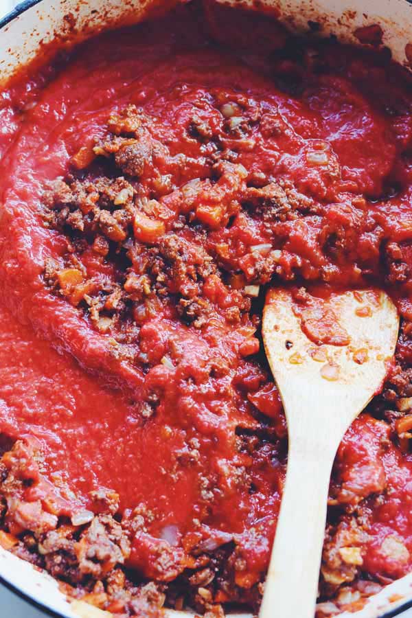 how to make hearty italian red sauce