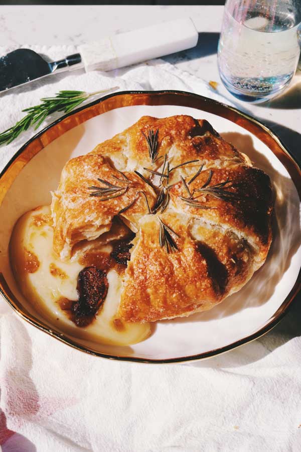 baked brie with fig jam