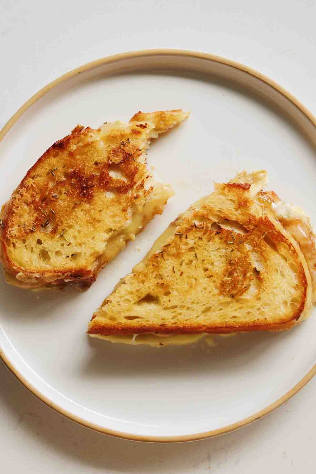 Brie Grilled Cheese with Fig Jam Grilled Cheese Social