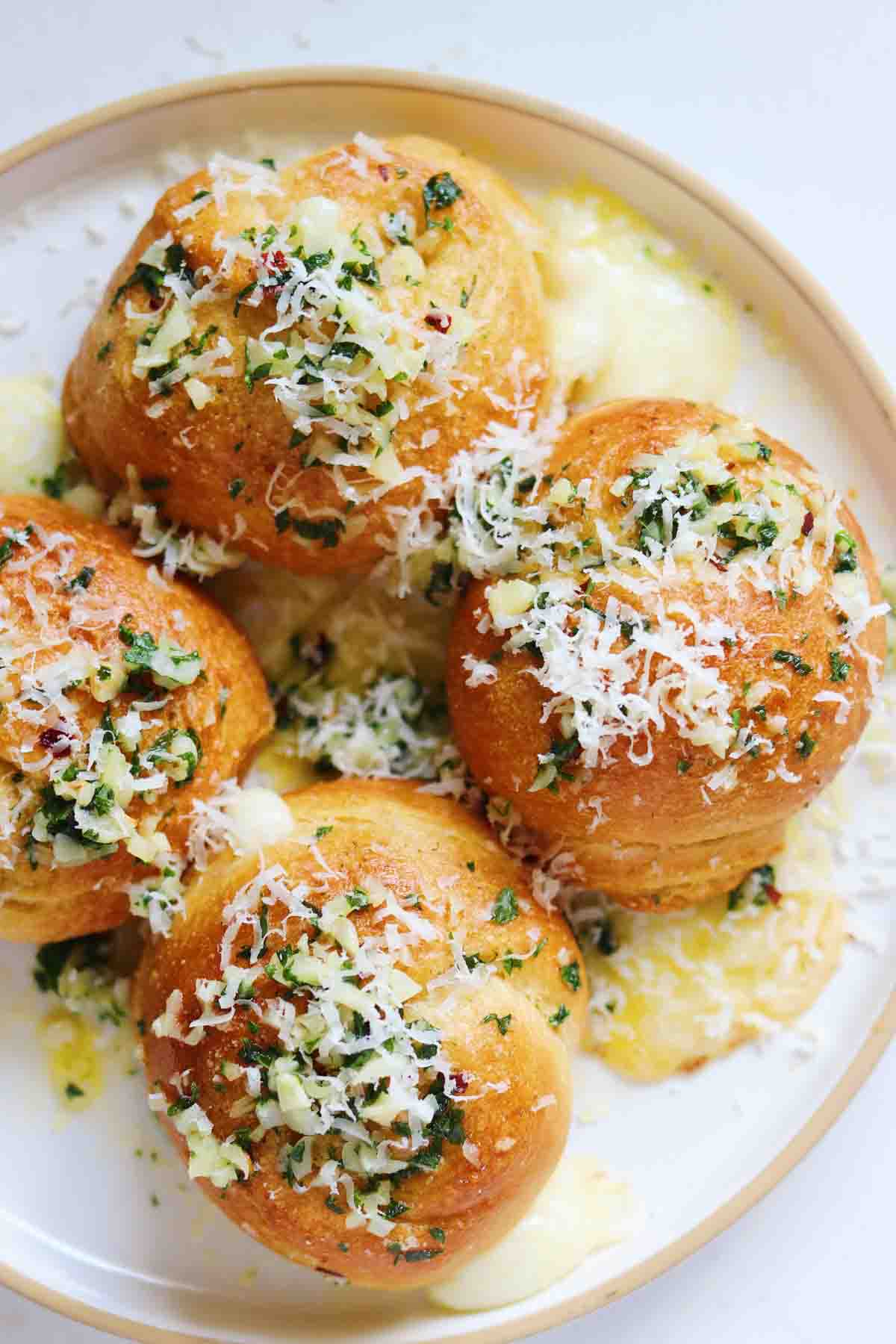 Cheesy Crescent Roll Garlic Knots - Wellness by Kay