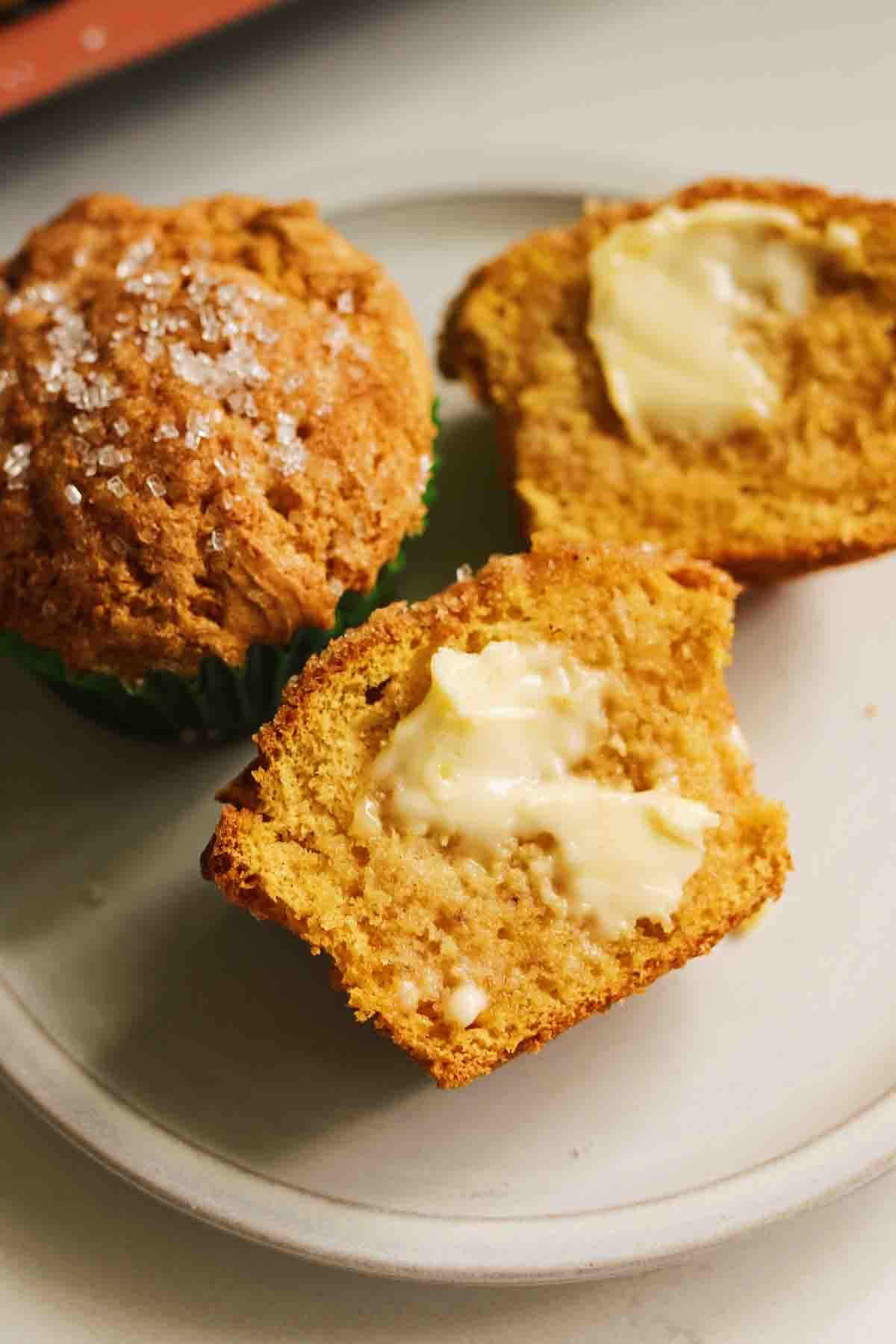3 Ingredient Apple Muffins (with Cake Mix!) - Lynn's Way of Life