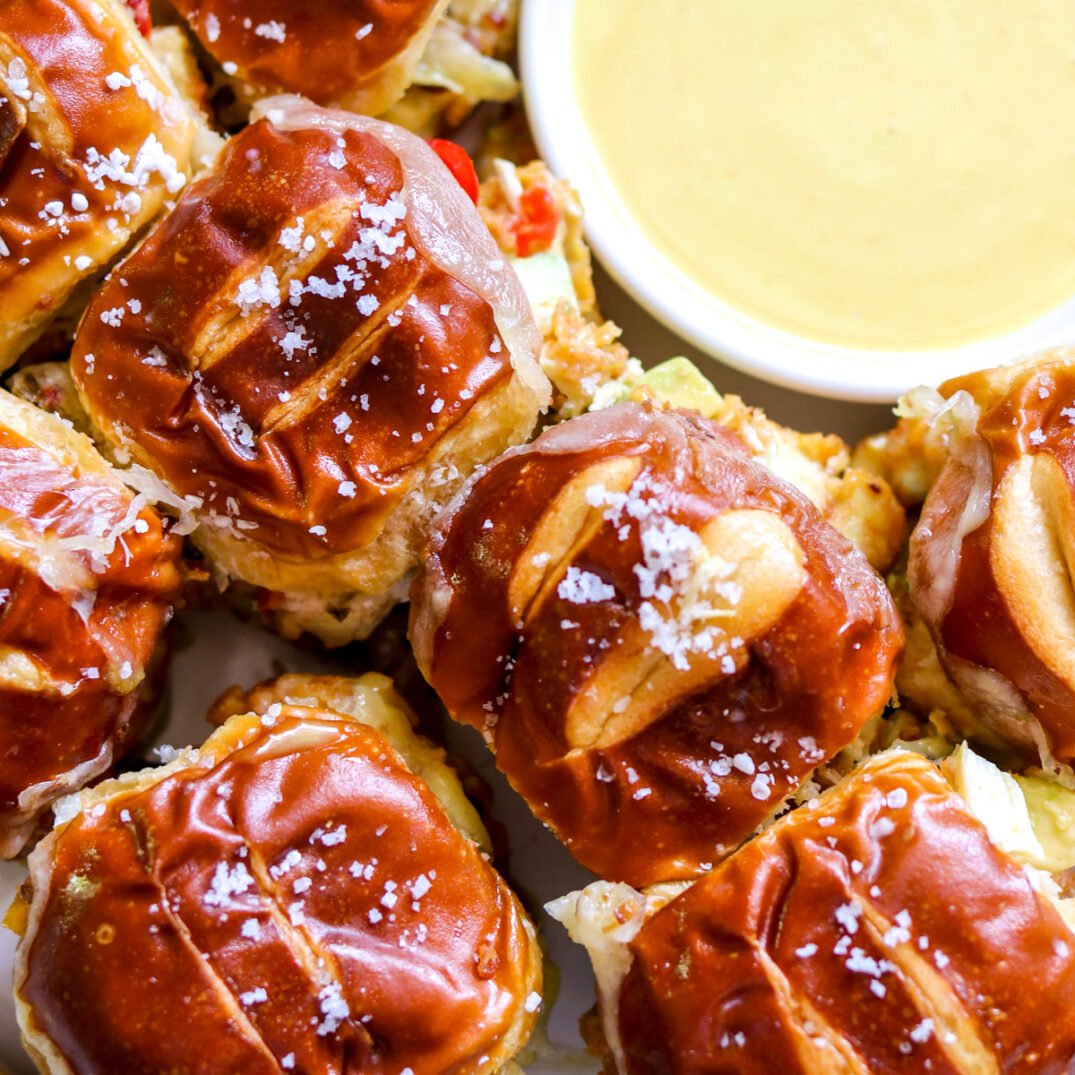 Easy Chicken Sliders Recipe with Honey Mustard & Bacon - Grilled Cheese ...